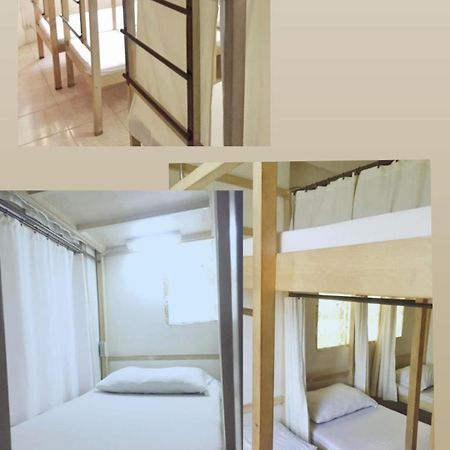 1 River Central Hostel Makati City Zewnętrze zdjęcie
