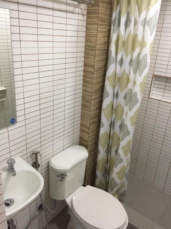 1 River Central Hostel Makati City Zewnętrze zdjęcie